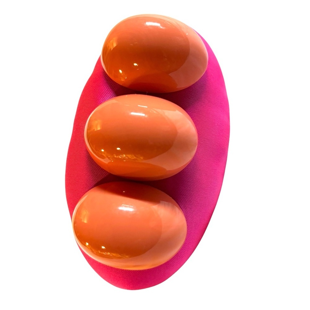 Julietta Unmarried Woman Hair
Clip